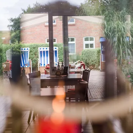 Camping Am Deich Gmbh & Co. Kg *