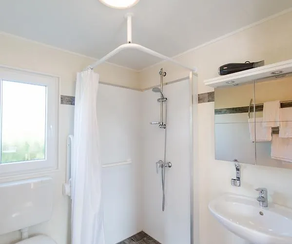 Camping Am Deich Gmbh & Co. Kg * Krummhörn